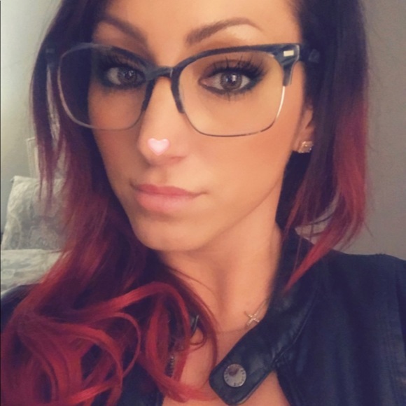 lindseynicole24